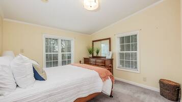 3 Schlafzimmer, Bügeleisen/Bügelbrett, WLAN, Bettwäsche