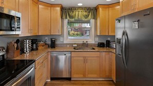 Private kitchen - Perch - LFP View Home: Cozy 4BR Home, Lake Washington View Deck, Backyard (Lake Forest Park)