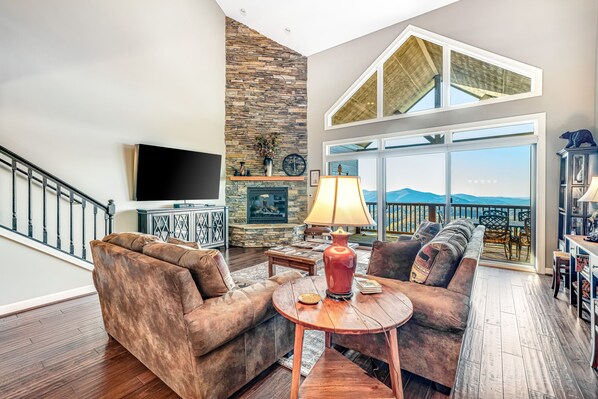 TV, fireplace, DVD player