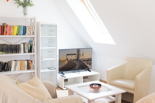 3-room apartment upstairs at the coastal forest, not far from the beach with sauna