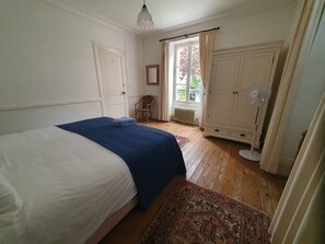 4 Schlafzimmer, kostenloses WLAN, Bettwäsche