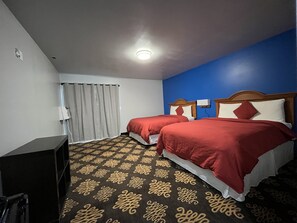 Deluxe Double Room | Down comforters, pillowtop beds, individually furnished, desk