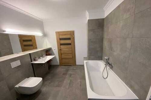 Beautiful 2 room apartment. Newly renovated, modern.