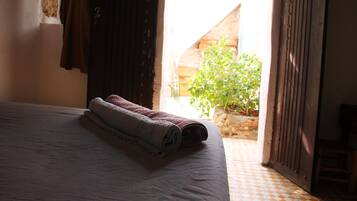 6 bedrooms, WiFi