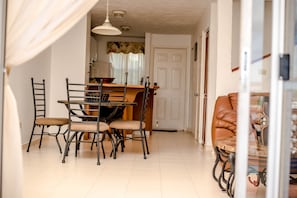 تناول الطعام