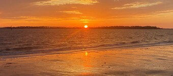 Golf views on 4th tee box. Close drive to beach. Clean linens provided for fee.
