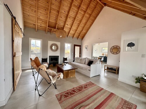 Big house with amazing views, light for 7 people