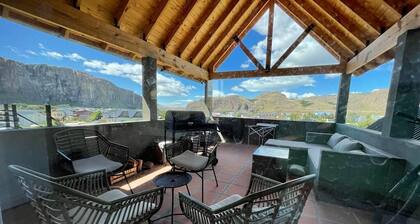 Big house with amazing views, light for 7 people