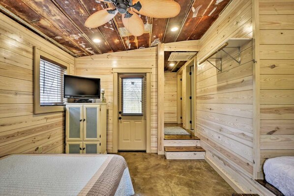 3 Schlafzimmer, Schreibtisch, Bügeleisen/Bügelbrett, kostenloses WLAN