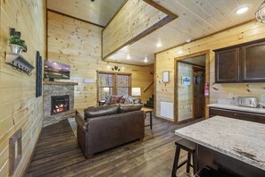 Smart-TV, Kamin, Videospiele, Arbeitsbereiche