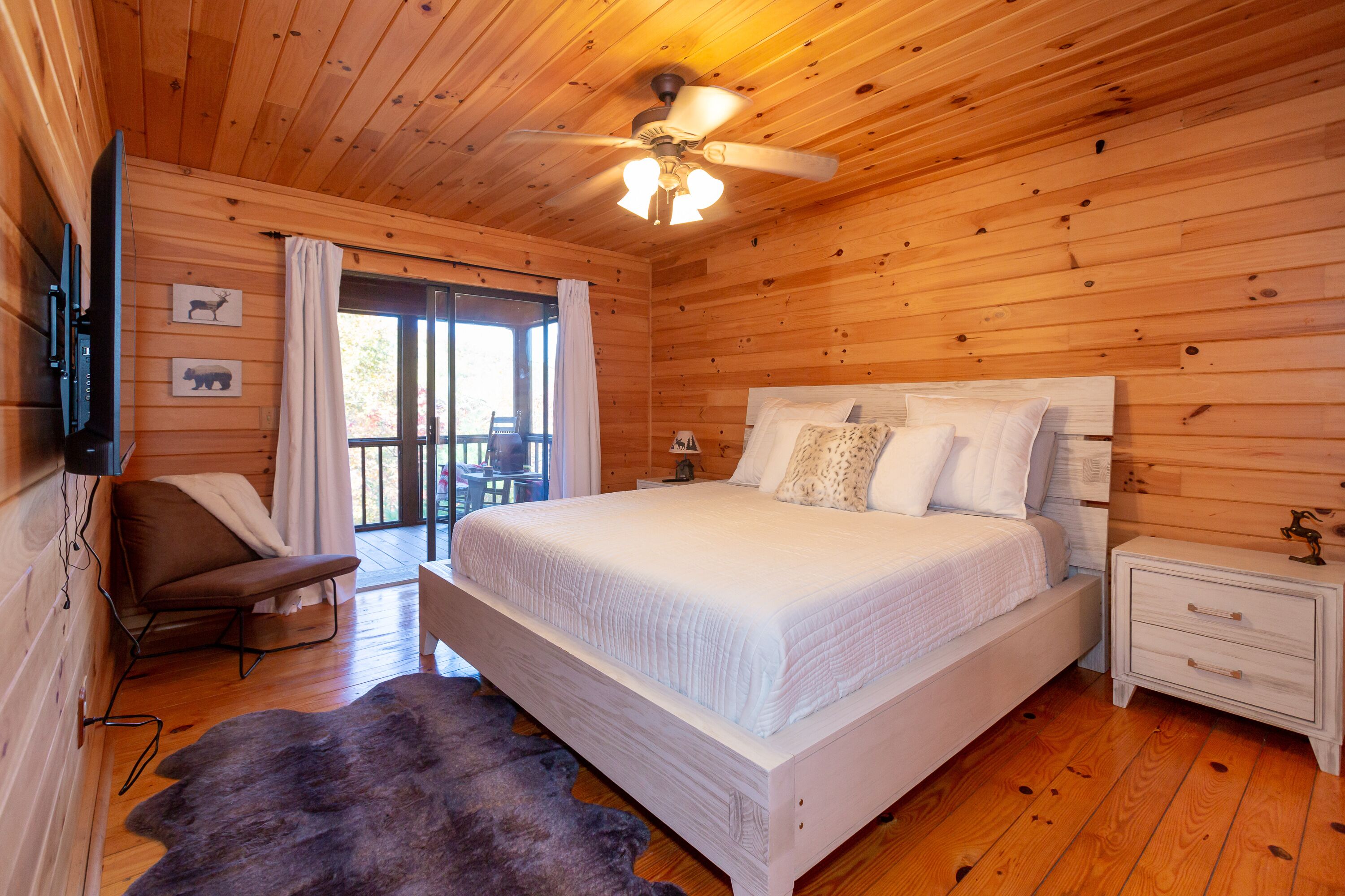 3 bedrooms, travel crib, WiFi