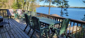 Outdoor dining - Wolfe’s Den Lake Vermilion Cabin: Lakefront, Dock, AC & Firepit (Cook)