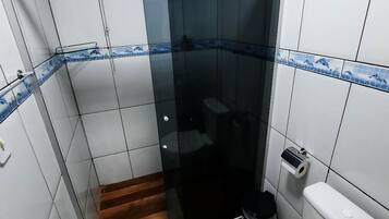 Dusche, Seife, Toilettenpapier