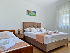 2 bedrooms, internet