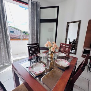 Dining - Apartment in the heart's corner of the historic center (aparecida sp)