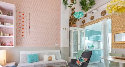 House with patio and terrace next to the center of Malaga
