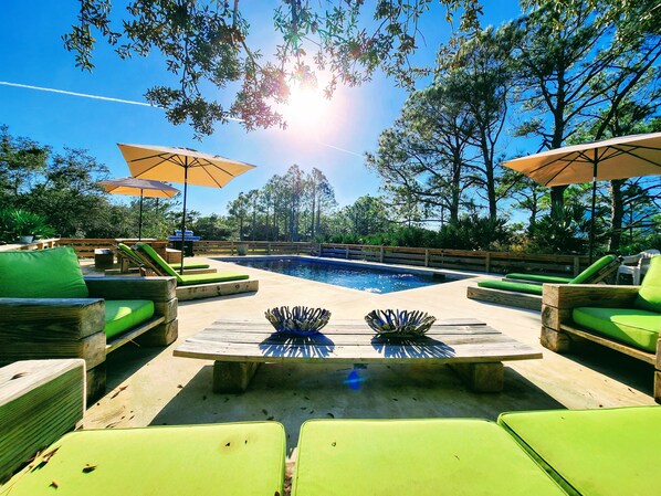 Outdoor pool, a heated pool