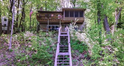 Lakefront Cabin w/ Private Dock, Kayaks + Firepit