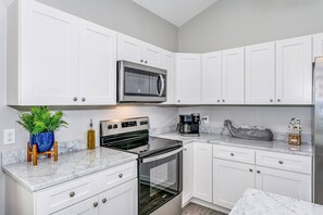 Luokittelematon kuva, 2 kautta 49, painike