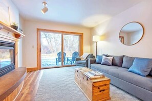 TV, peis og kontorer