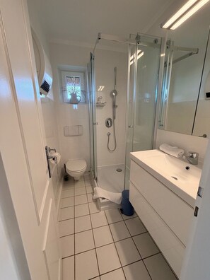 Shower, hair dryer - PiPPA - PIPPA, Germany (List)