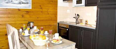 Microwave, stovetop, dishwasher