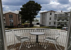 Outdoor dining - Villa Monica App. 7 - sea view with two balconies - VM 7 (Sassnitz)
