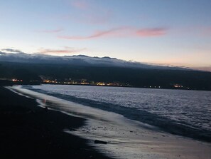 Unclassified image, 5 of 30, button - King room ensuite is spacious , relaxing, quiet space with a homey atmosphere. (Hilo)