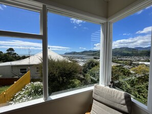 Interior - Beach vibes, city charm (Nelson)