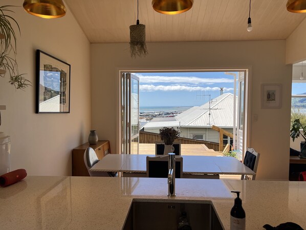 Dining - Beach vibes, city charm (Nelson)