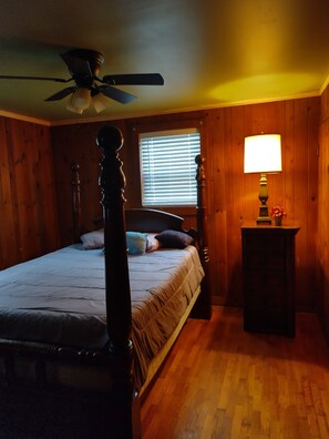 Comfort Room, 2 Bedrooms