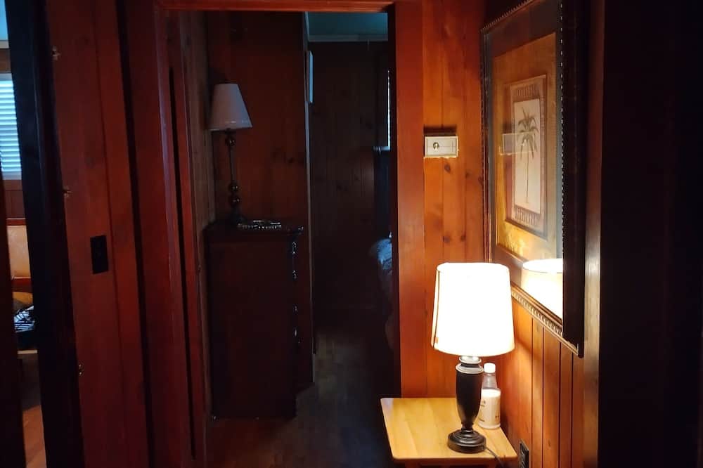 Cook Road Farmhouse