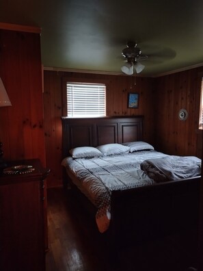 Comfort Room, 2 Bedrooms