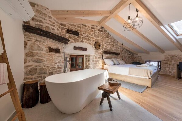 2 habitaciones, wifi y ropa de cama 