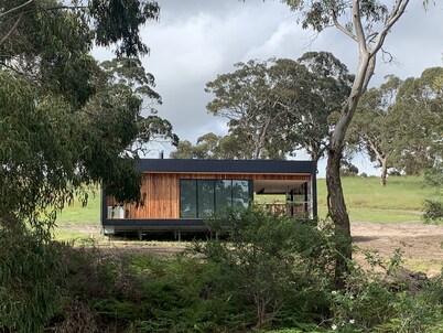 Ironbark Luxury Retreat at Softfoot Alpaca Farm in Victor Harbor