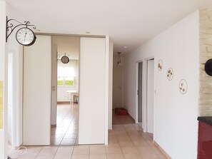 Interior - Charming 2-Bedroom House with Garden, Near Gérardmer and Alsace Attractions (Saint-Léonard)