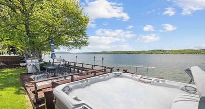 Sunset Sanctuary: "Picture Perfect Sunsets on Canandaigua Lake!"
