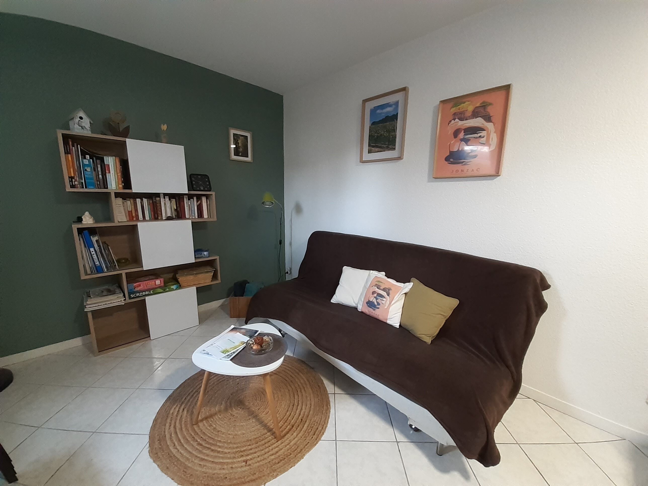 TV, books