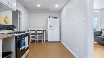 Fridge, stovetop, coffee/tea maker, toaster