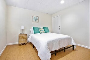 1 bedroom, free WiFi, bed sheets