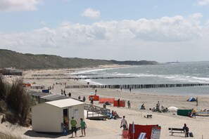 On the beach - Zon Zee Zoutelande (Zoutelande)