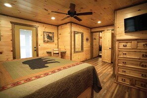 2 Schlafzimmer, Schreibtisch, Bügeleisen/Bügelbrett, kostenloses WLAN