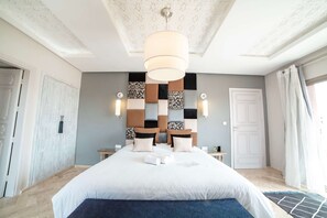 5 bedrooms, iron/ironing board, travel cot, free WiFi - CHARMING GUEST HOUSE 10 PERS 5 BEDROOMS 5 BATHROOMS (Essaouira)
