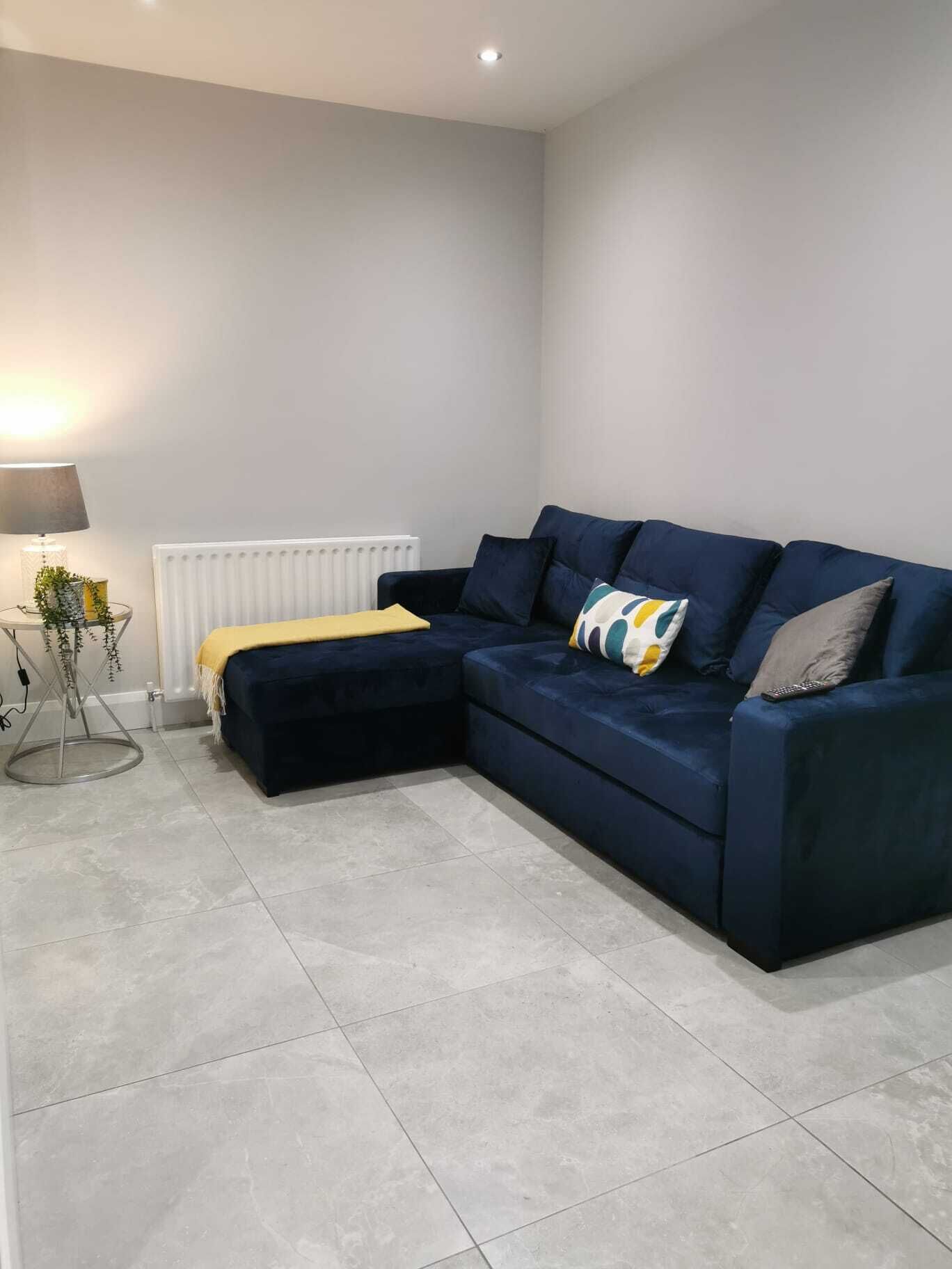 公寓 | 客廳 | 30-吋電視，提供有線頻道