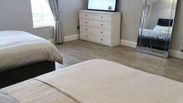 Departamento | 3 habitaciones, tabla de planchar con plancha y wifi gratis
