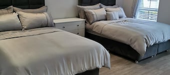 Modern 3-bed Apartment in Magherafelt Sleeps 8
