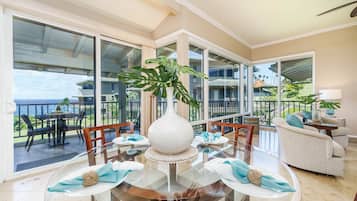 Villa, 1 Bedroom | Living area