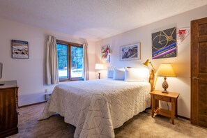 1 habitación, tabla de planchar con plancha, wifi gratis y ropa de cama 