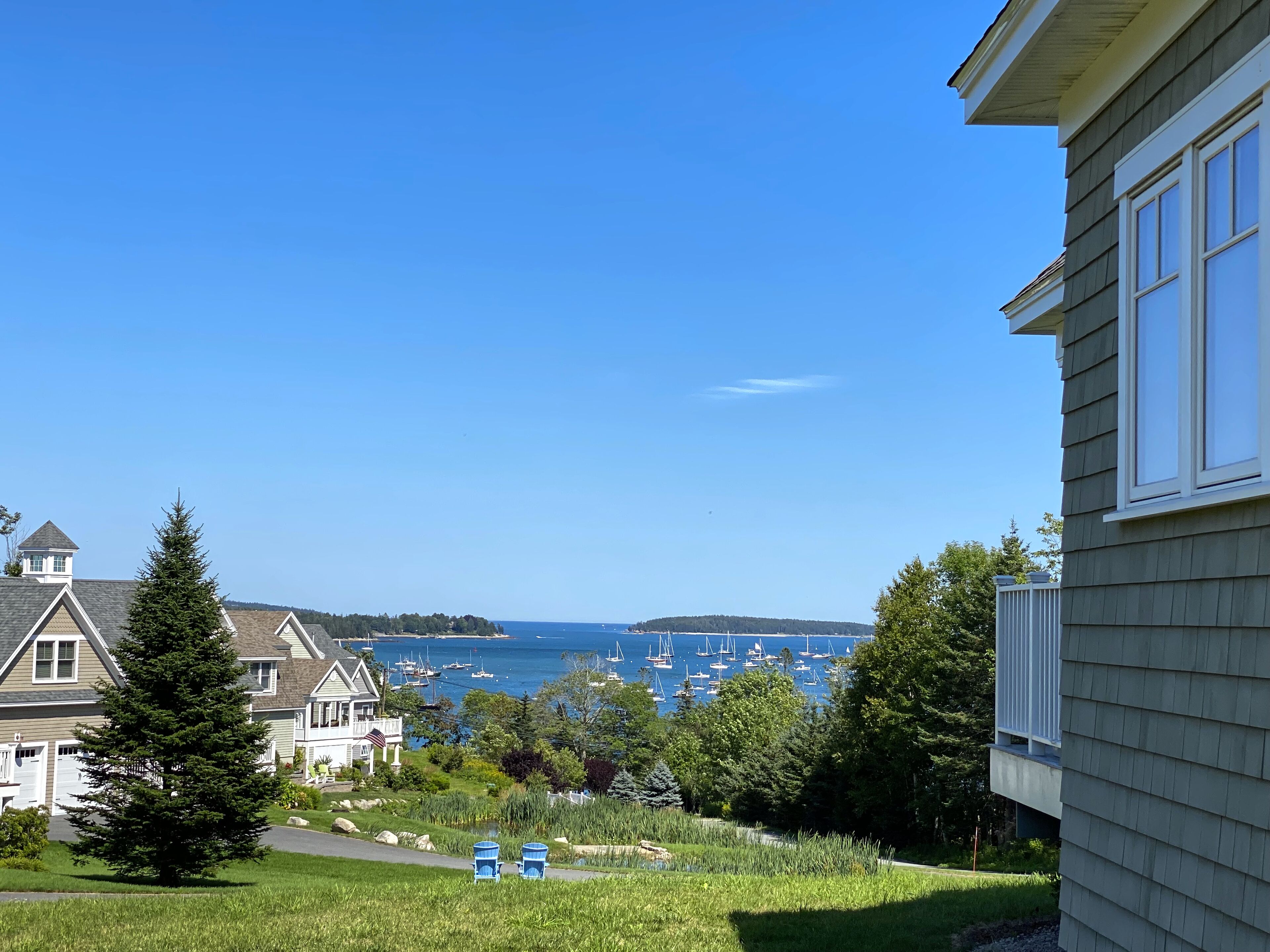 EAGLE'S VIEW LUXURY W/ OCEAN VIEWS ACCESS OVERLOOKING SOUTHWEST HARBOR