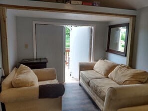 Ferienhütte | Essbereich im Zimmer